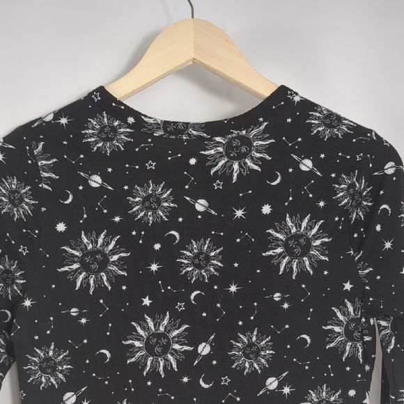 NoBo Black Sun Moon Celestial Fitted Ribbed Top Juniors Large 11-13 Whimsigoth - Picture 12 of 15